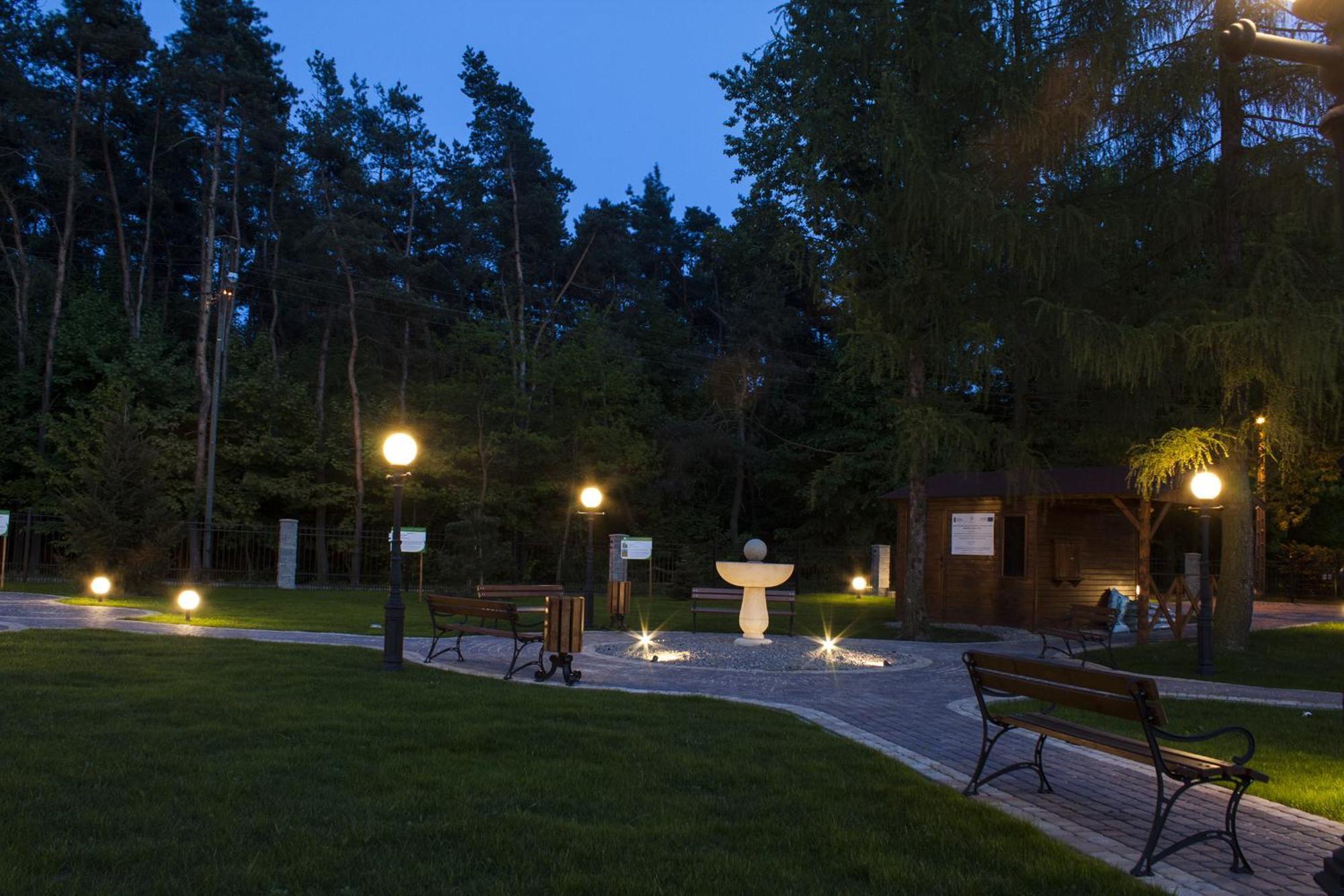 Hotel Modrzewiowy Dwor Gliwice Exteriör bild